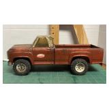 Tonka metal pickup truck