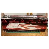 Avanti RC Racing boat