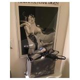Contents of bathroom Contents of bathroom