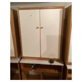 Counter height cabinet and wall cabinet Counter height cabinet and wall cabinet