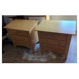 Pair of nightstands Pair of nightstands