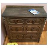 Antique chest of drawers