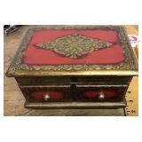 Royal Sealy musical jewelry box