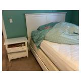 Double bed with storage, 2-drawer nightstand