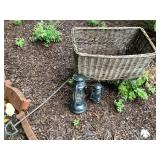 Garden basket wagon & 2 lanterns