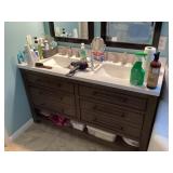 Contents of master bathroom