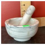 Marble mortar & pestle