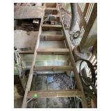 8' wooden stepladder