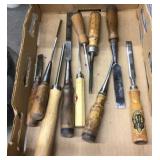 Flat of chisels