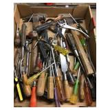 Flat of hand tools
