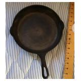 Small logo Griswold cast iron skillet