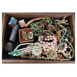 Jewelry and collectibles cleanup lot