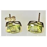 14k gold and peridot pierced earrings