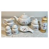 7-pc Pfaltzgraff "Bonnie Brae" set