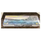 NEW USS Missouri plastic model --sealed