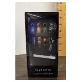 Van Heusen collar stays & tie bar