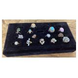 Costume jewelry rings lot