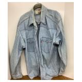 Leviï¿½s denim shirt size XL