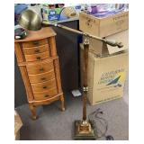 Adjustable bridge lamp