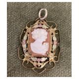 Cameo pendant