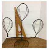 Wire wig / hat stand