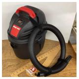Small wet/dry Shop Vac