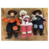 3 Calendar Clown dolls