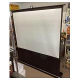 Portable pop-up screen