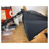 Photo Basics #750 photography light on tripod