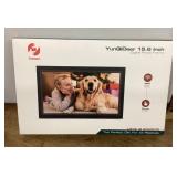 Digital photo frame