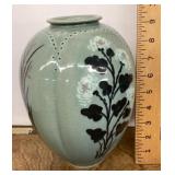Chinese pottery vase