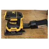 DeWalt XR 20v cordless pad sander
