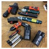 Cordless screwdrivers lot