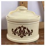 Pfaltzgraff salt box