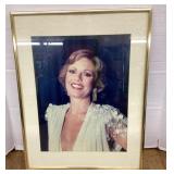 14x19 framed Toni Tennille photo