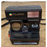 Polaroid Sun 660 camera