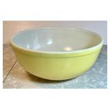 Pyrex primary yellow mixing bowl