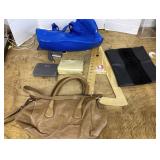 Fashion purses and wallets