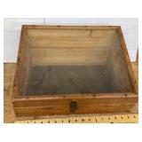 Vintage Henry Hanson retail display box