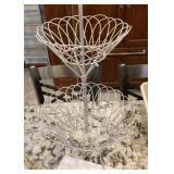 24" Wire 2-tier basket stand