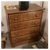 Pine chest of drawers