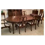 Dining table, 6 chairs, 2 leaves, & pads