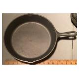 #10 Cast iron skillet