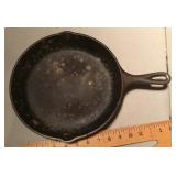 Lodge cast iron skillet
