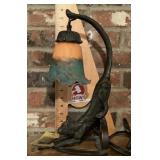 Cast metal cat lamp