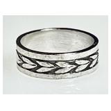 Sterling silver band ring