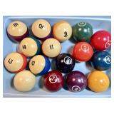 Complete set of vintage Bakelite pool balls