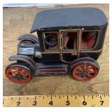 Tin litho toy car