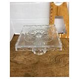 10" square glass cake stand