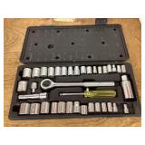 3/8" sockets and ratchet set